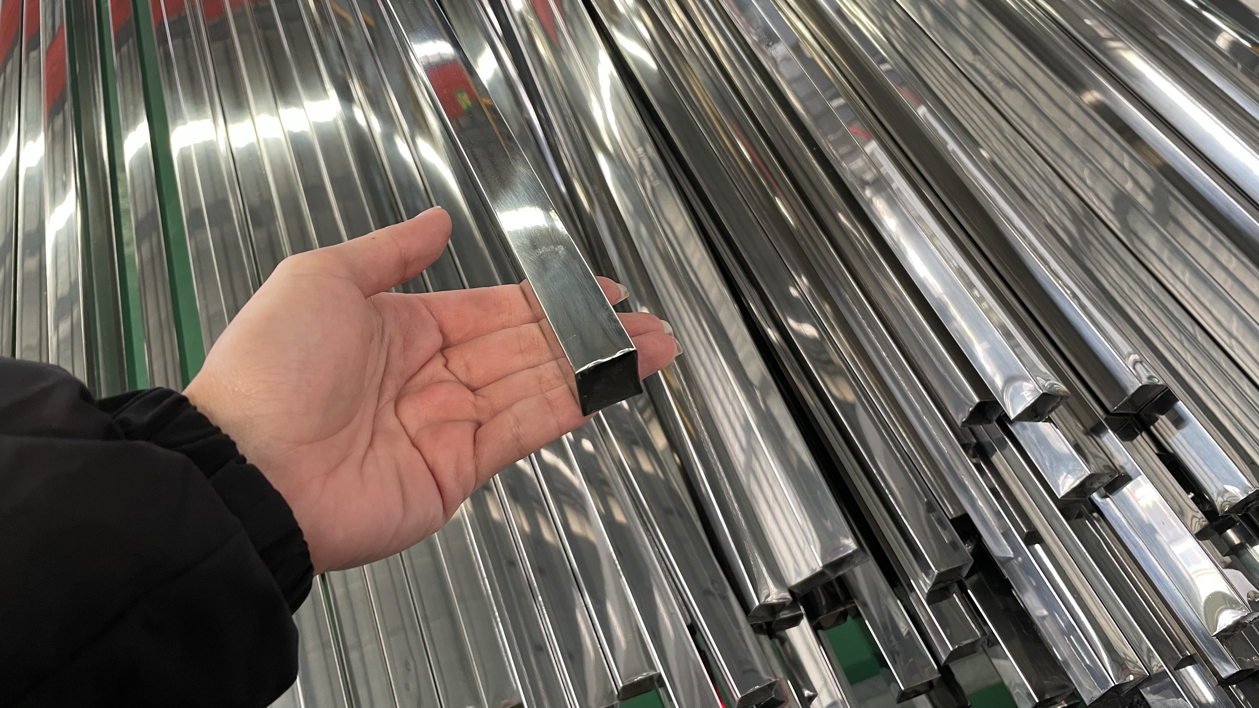 表面之下：不銹鋼管多種表面處理的功用與美學